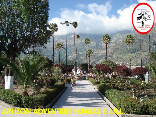 Ciudad de Carhuaz Plaza de Armas